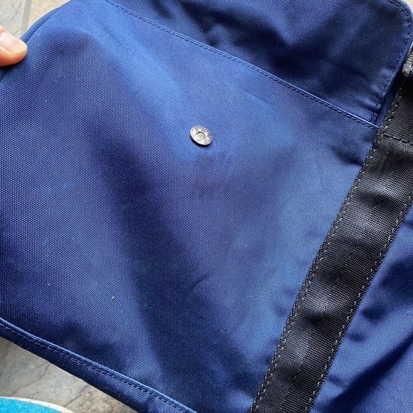Lululemon Gym Bag - Picture 4 of 6